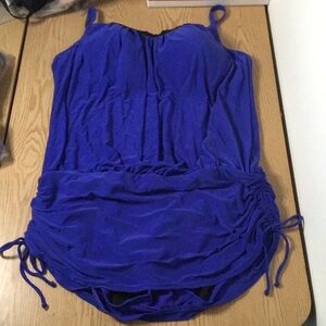 New Women’s Venus 1pc Swimsuit Inside Bra Blue Size 24